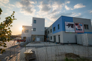 Administatívná budova KNM - Hviezdoslavova ul.